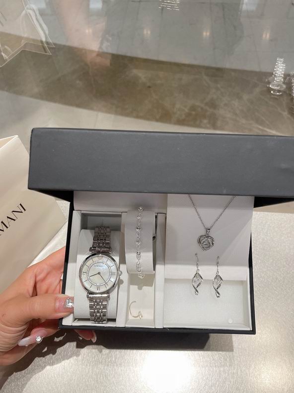 Armani women 33X9mm 072210